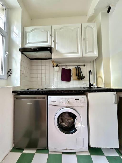 1br Near Montmartre Parijs