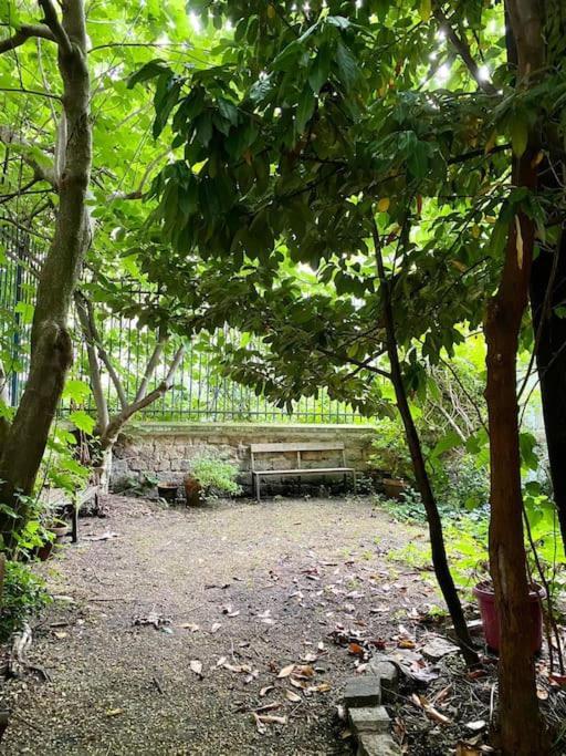 1br Near Montmartre Parijs