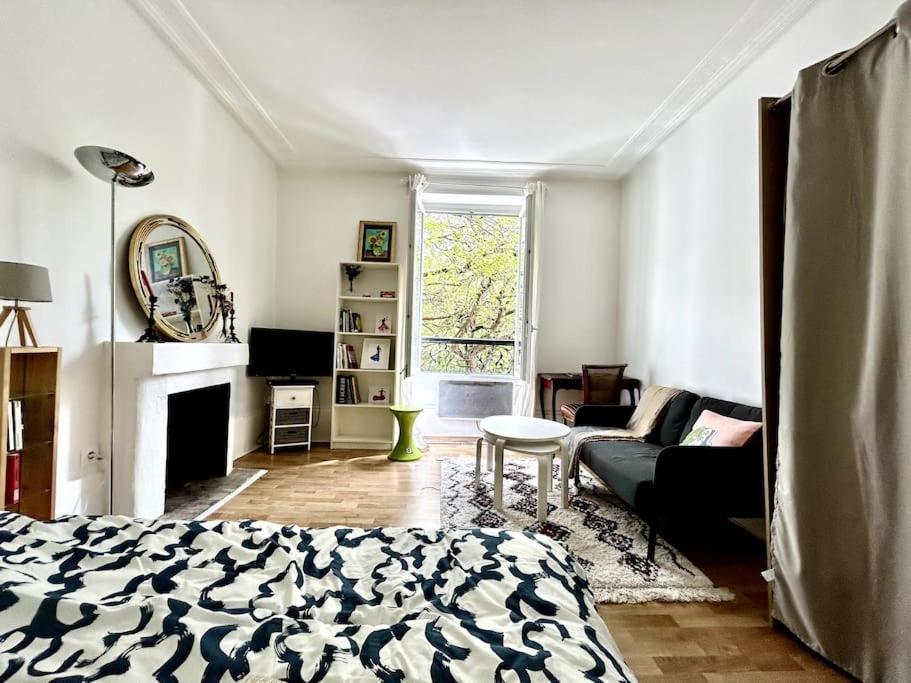 1br Near Montmartre Parijs